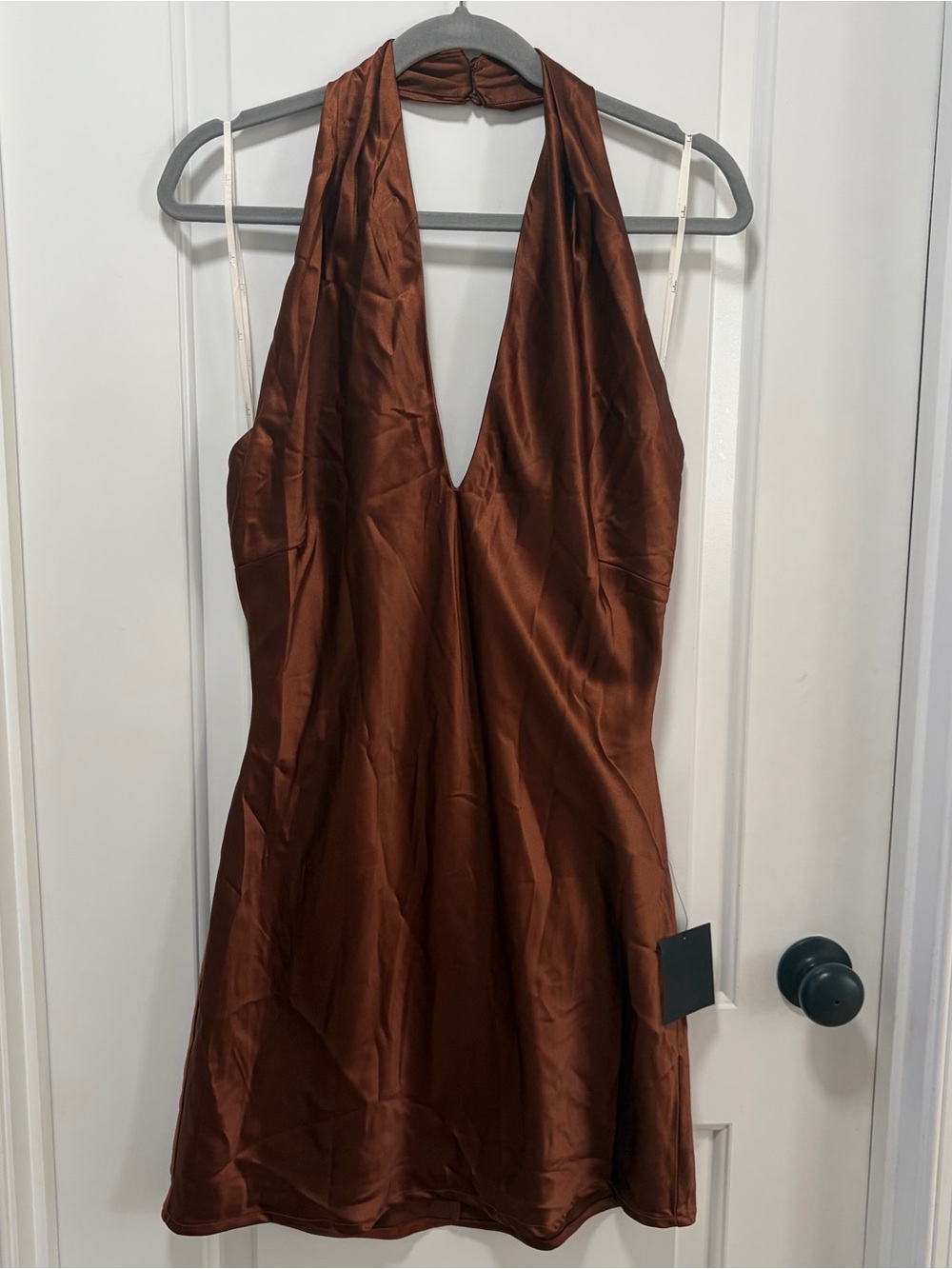 Lulus Beyond Classy NWT size Small Brown Satin Halter Mini Dress - Picture 3 of 15